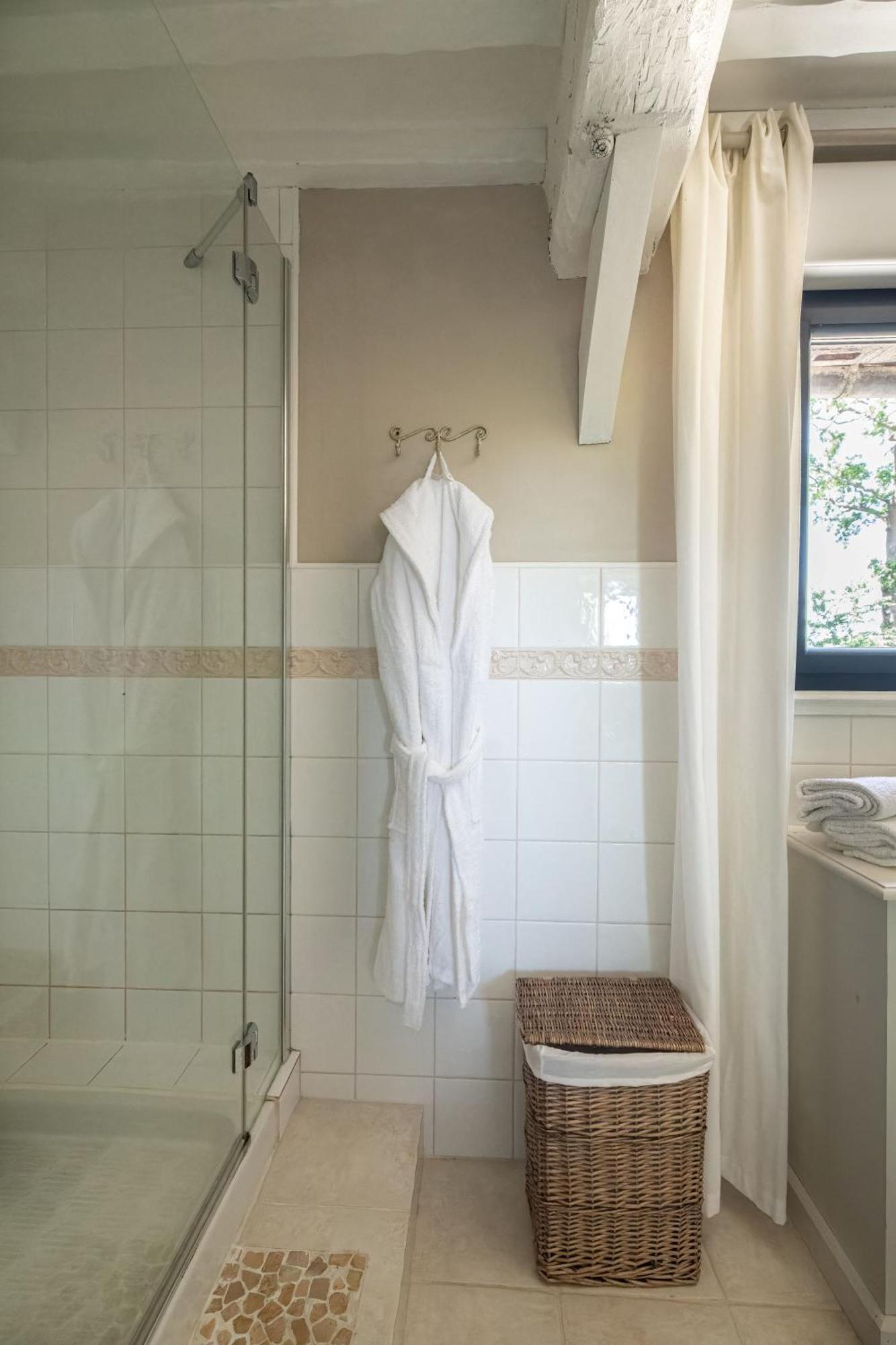 Le Manoir De La Campagne Hotel Yebleron Ngoại thất bức ảnh